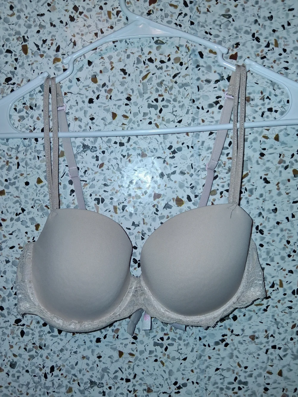 Women's Victoria's Secret PINK Convertible Tshirt Bra Size 34D Nude Padded Wires